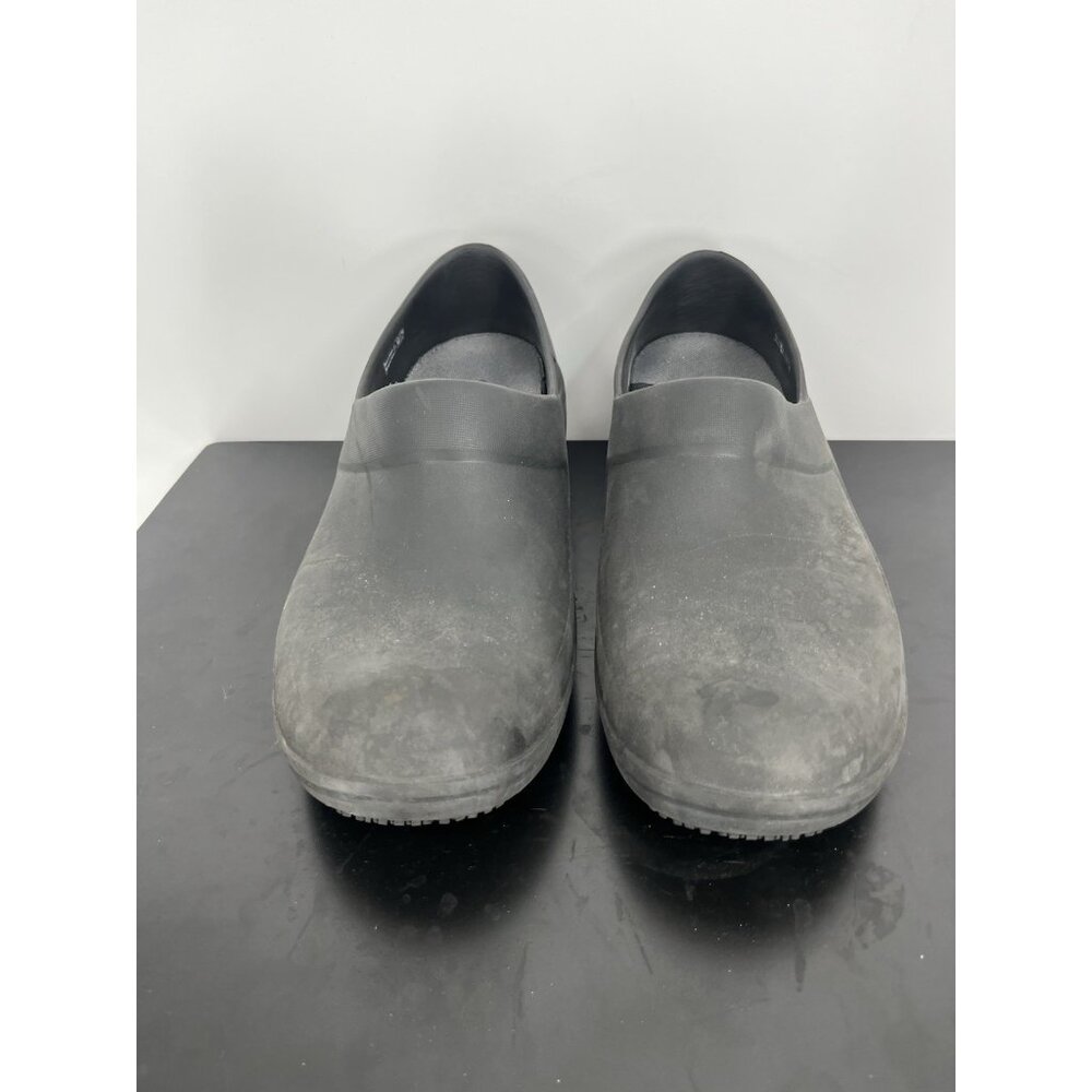 Crocs Slip Resistant Shoes - On The Clock Clogs, Nurse Shoes, Chef Shoes, Sz 11